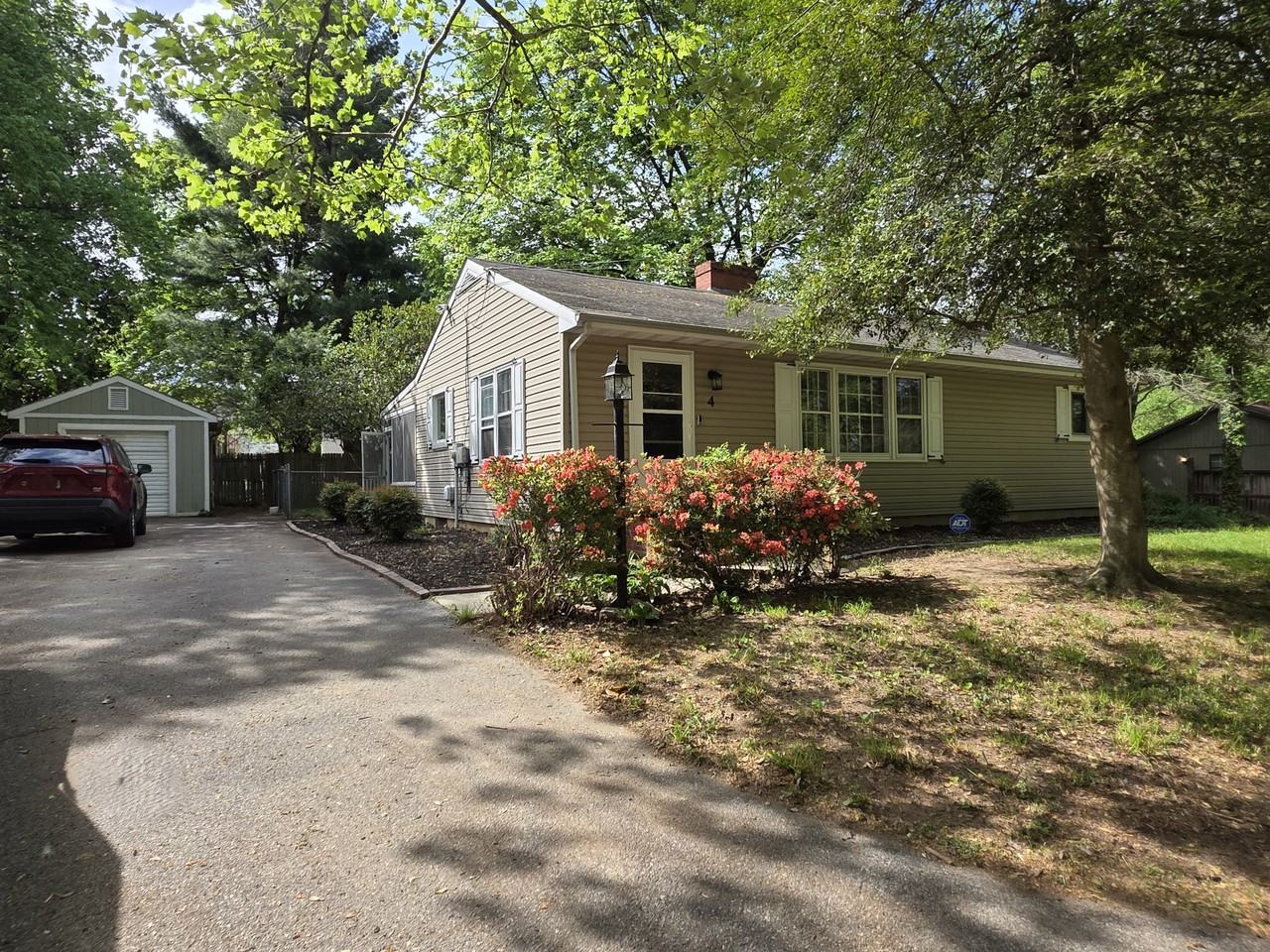 4 Carolee Dr #1 - Photo 2 of 14