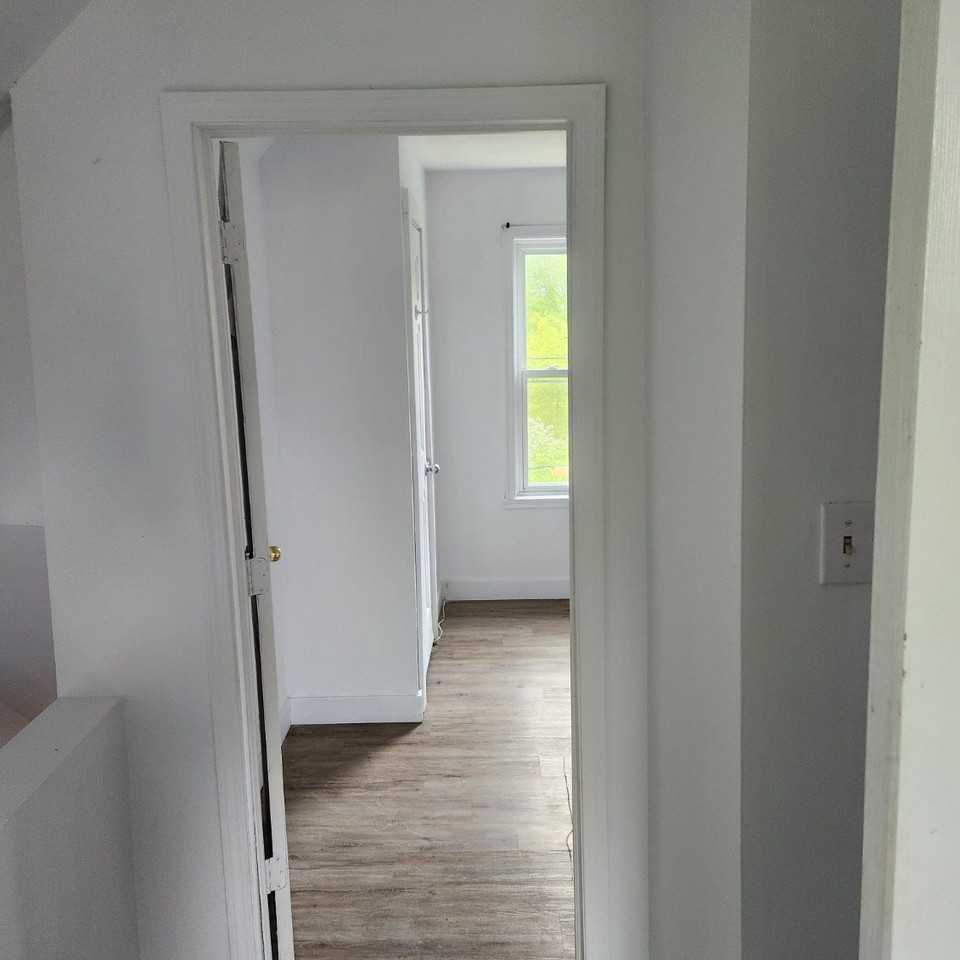 1916 Campbells Rd #1 - Photo 6 of 10