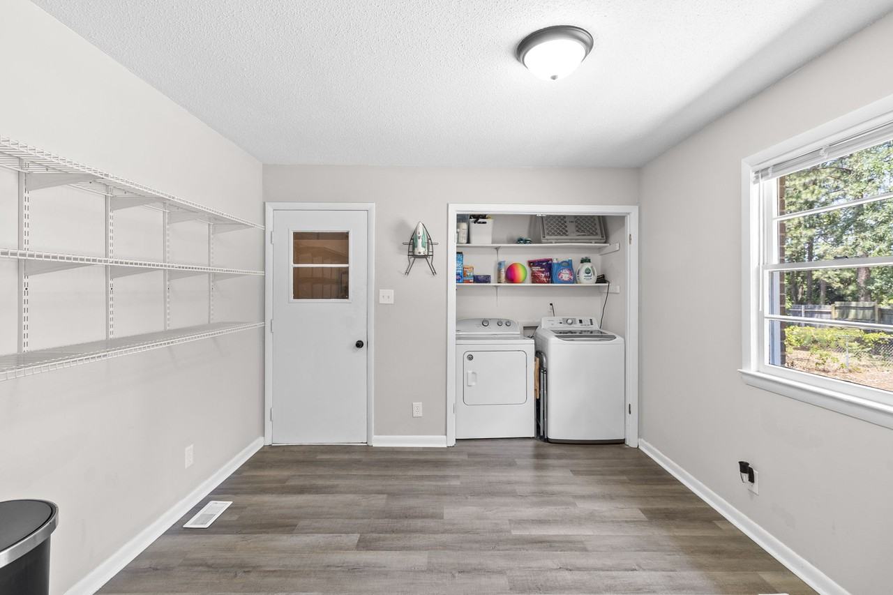 672 Walker St #AH - Photo 6 of 10