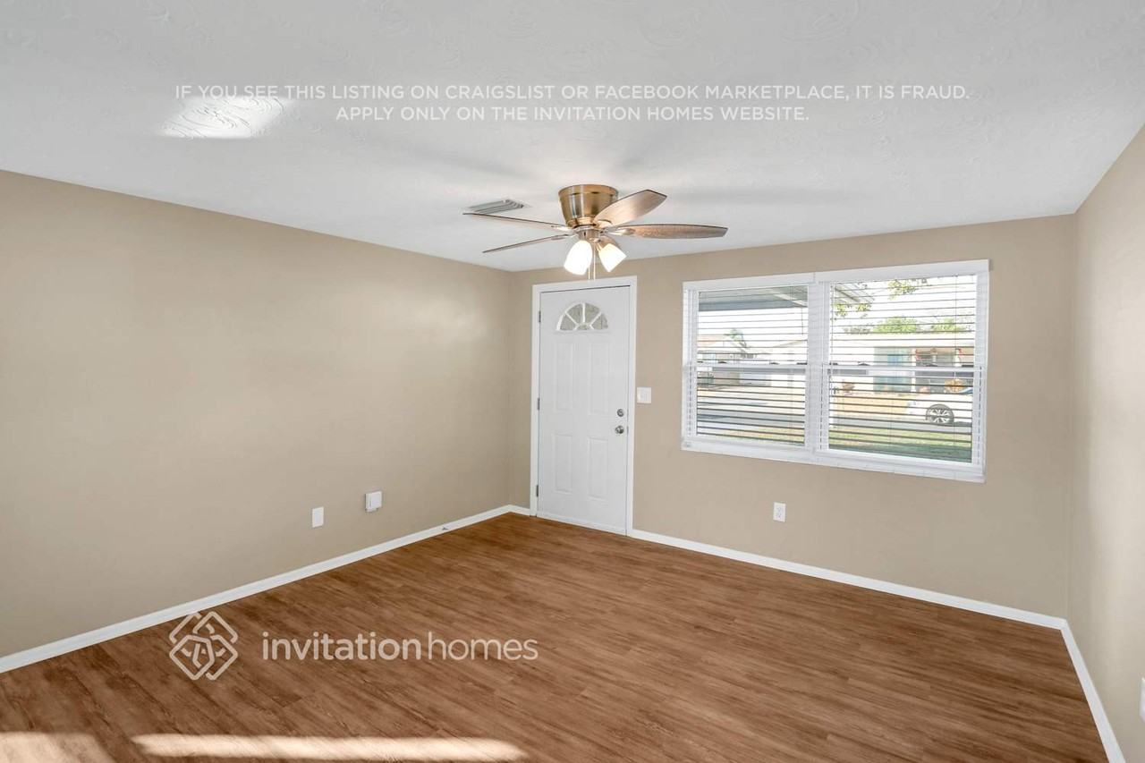 3910 Beechwood Dr - Photo 4 of 24