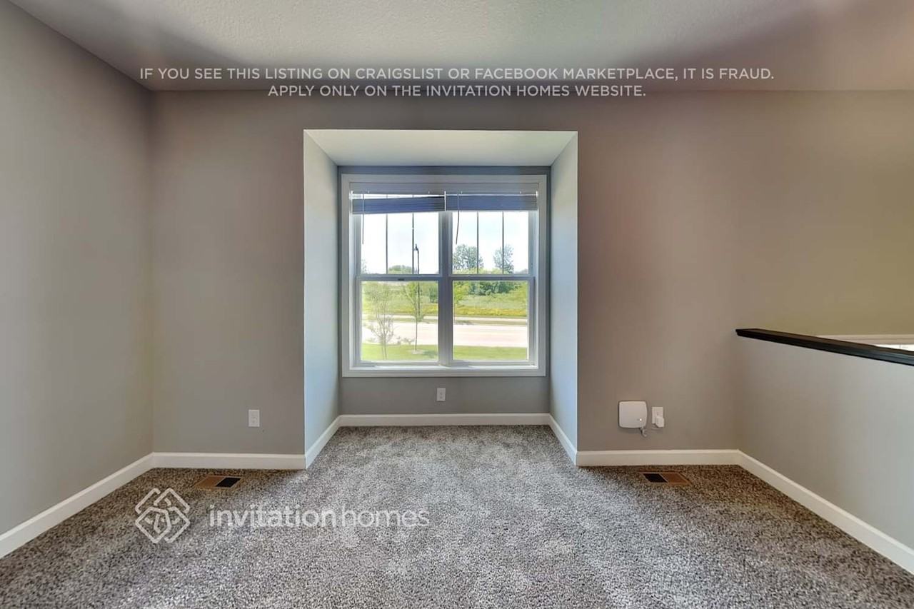 7526 38th St N - Photo 5 of 20