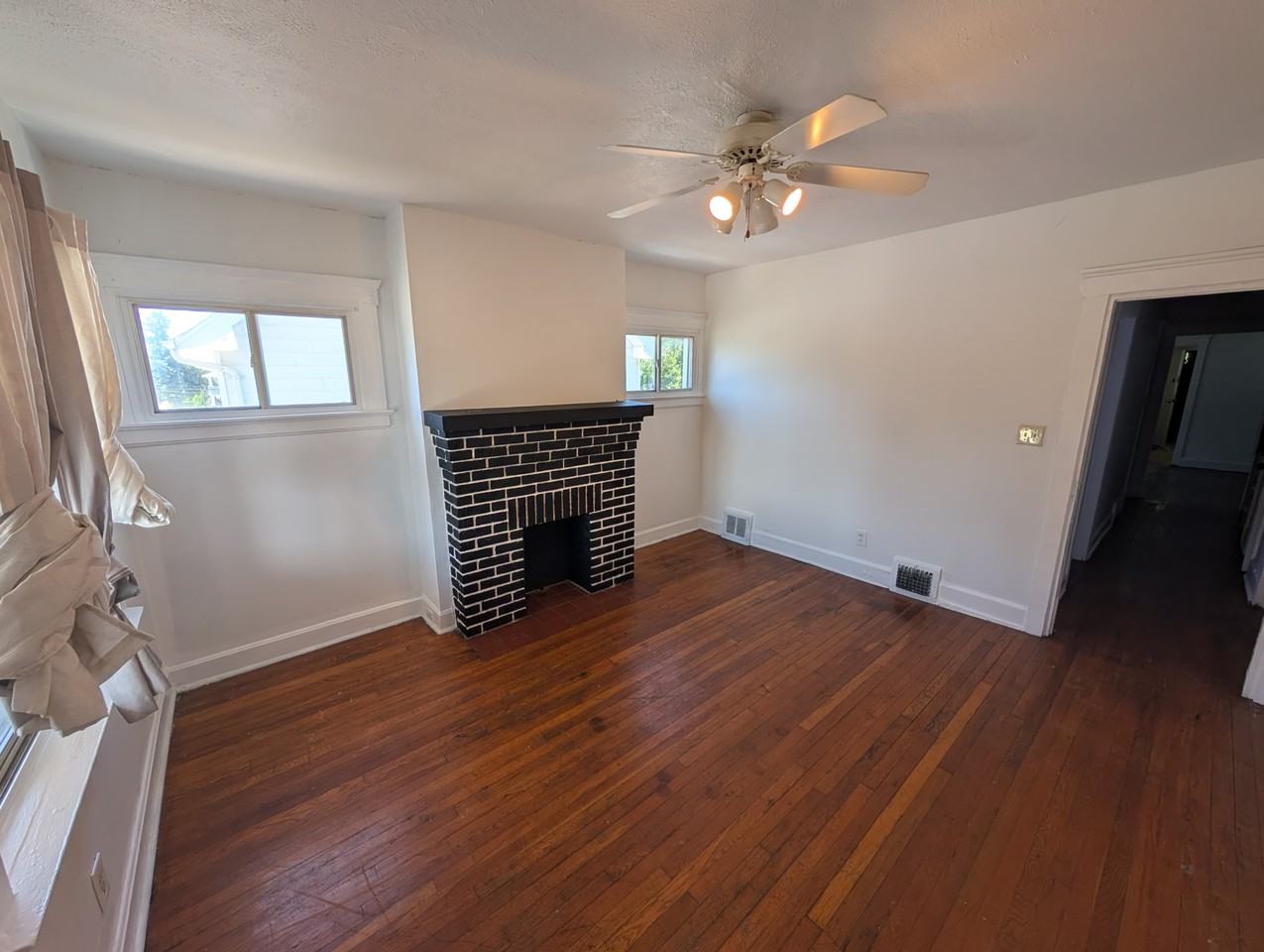 9302 Denison Ave #4 - Photo 2 of 10