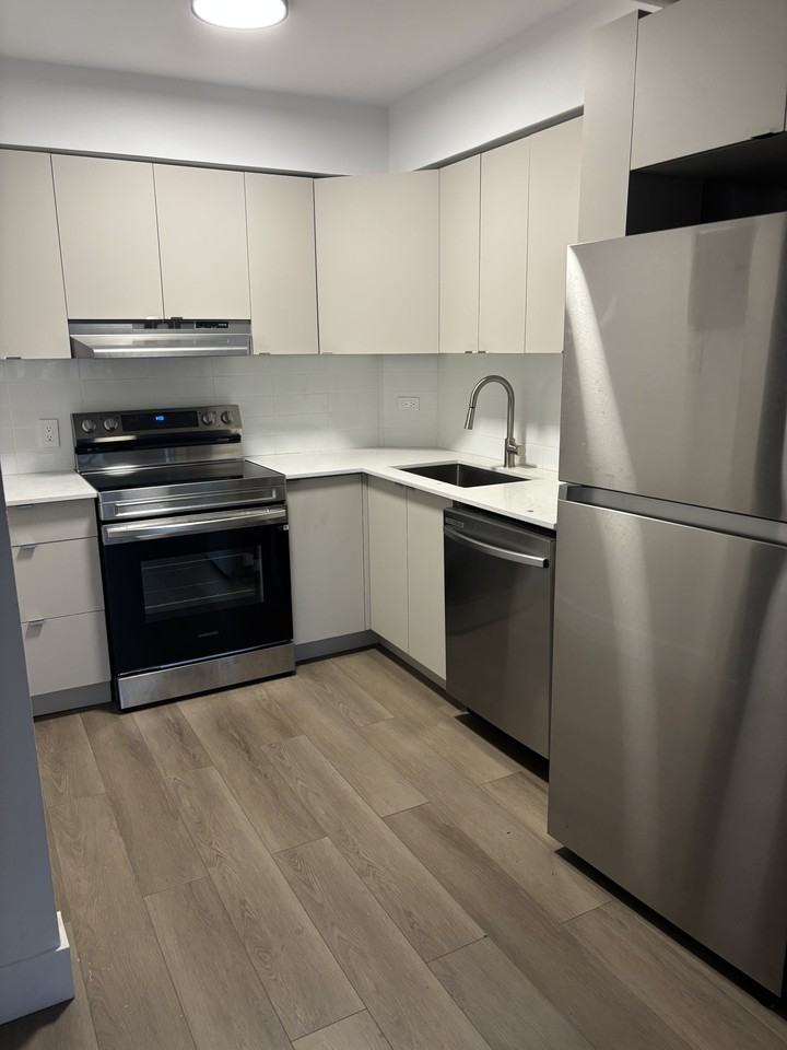 5304 Avenue Macdonald - Photo 2 of 9