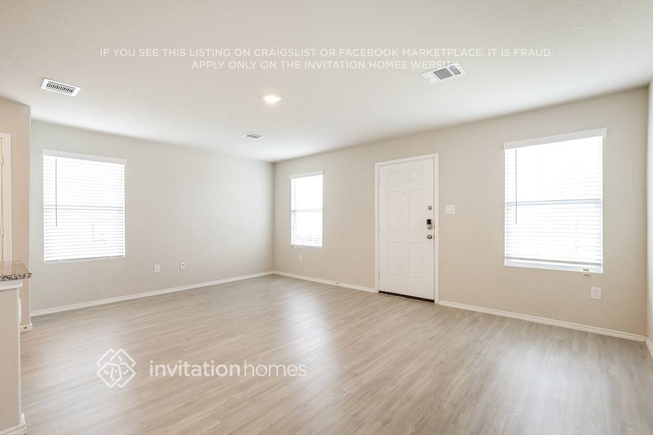 4223 Southton Lk - Photo 4 of 17