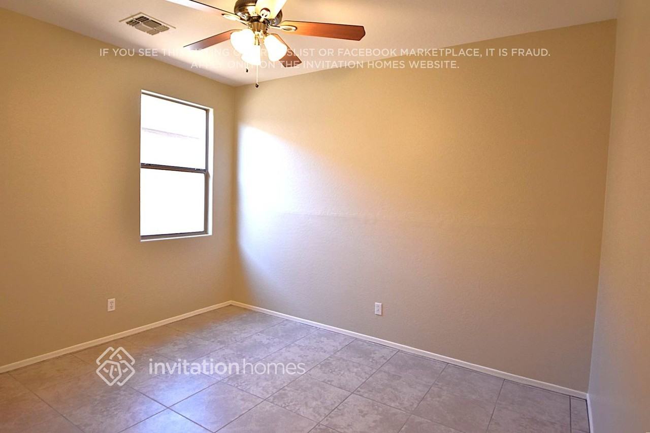 12805 W Redondo Dr - Photo 5 of 13
