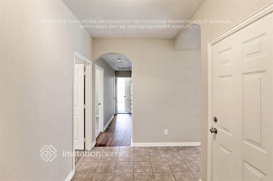 13916 Garden Grove Dr - Photo 3 of 20