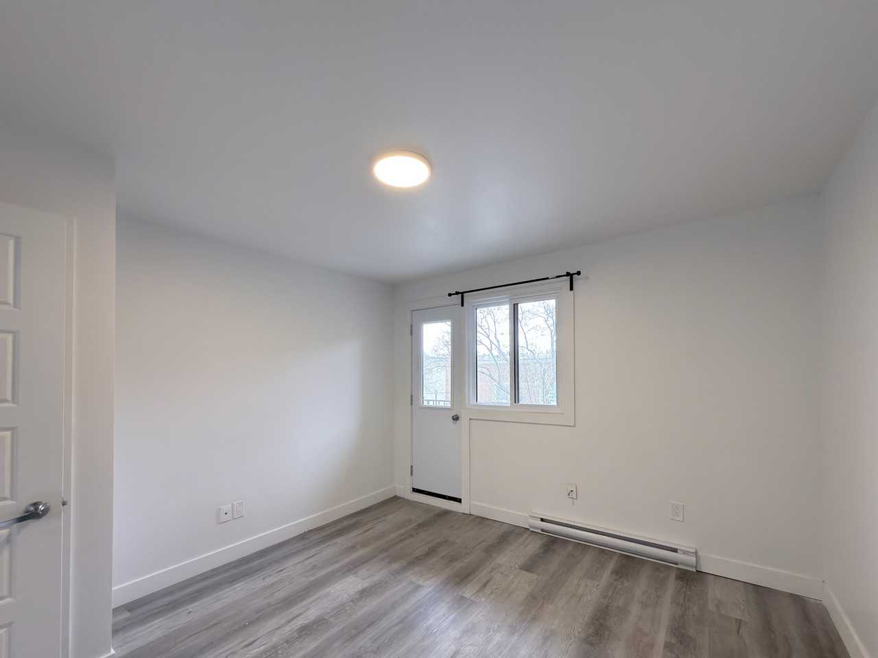 3915 Masson - Photo 7 of 19