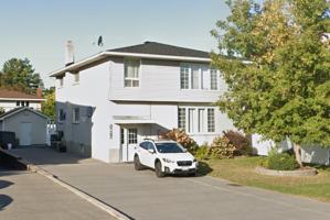 featured image of 1674 Russell Rd