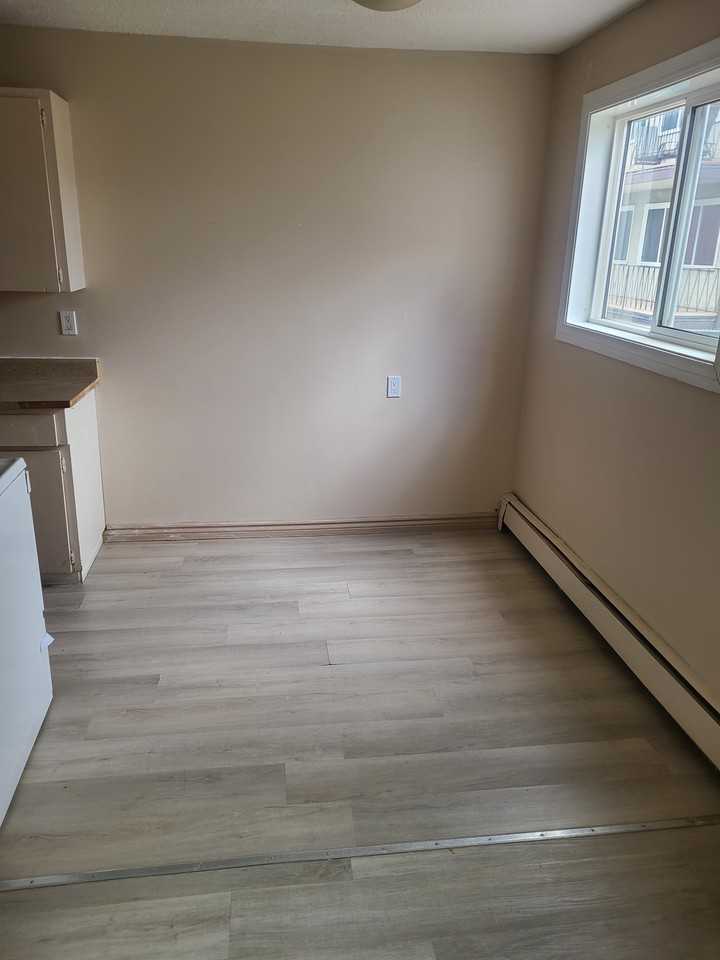 Sunlight Apartments - Photo 4 of 6