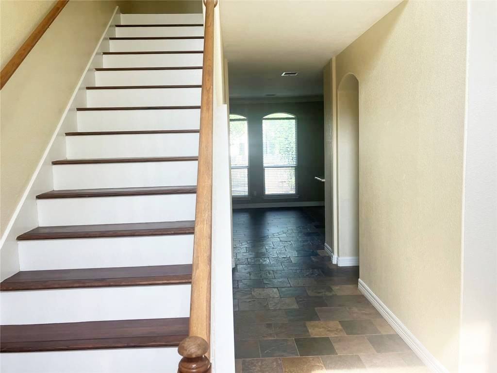 3208 Dawn Mesa Court - Photo 4 of 40