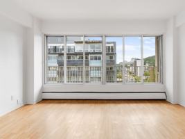 featured image of 3465 Rue Hutchison
