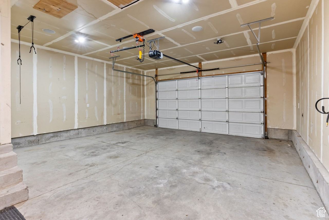 489 West 500 North Street - Photo 4 of 24