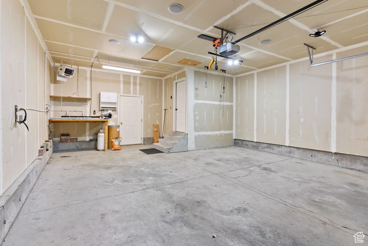 489 West 500 North Street - Photo 5 of 24
