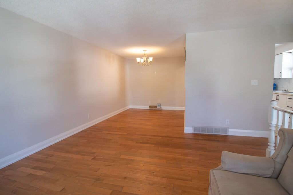 62 Terrace Ave - Photo 3 of 16