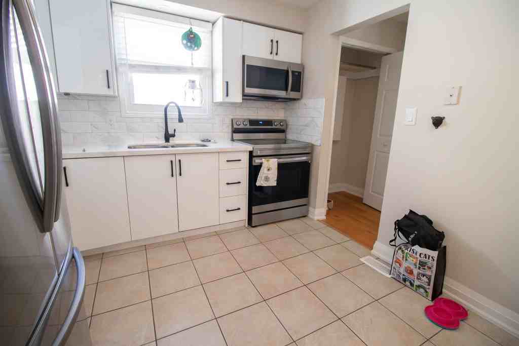62 Terrace Ave - Photo 6 of 16