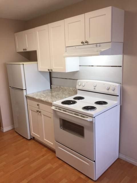 Penticton Mainstreet Apartments - Photo 6 of 18