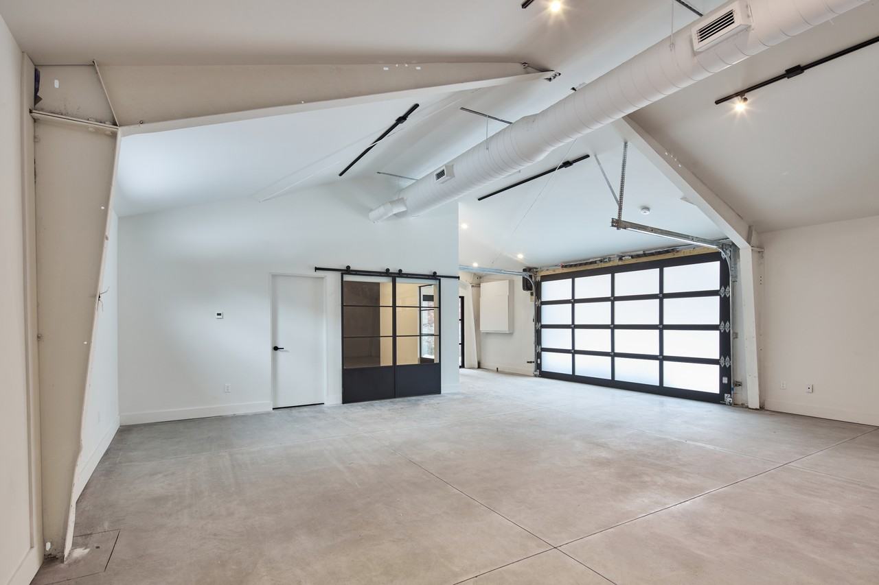 329 Catherine Street - Photo 6 of 11