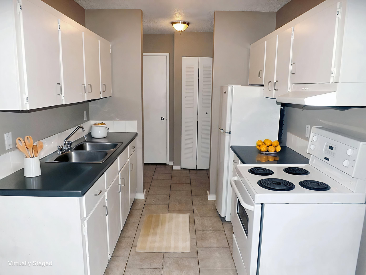 Second Street Manor - Photo 4 of 17