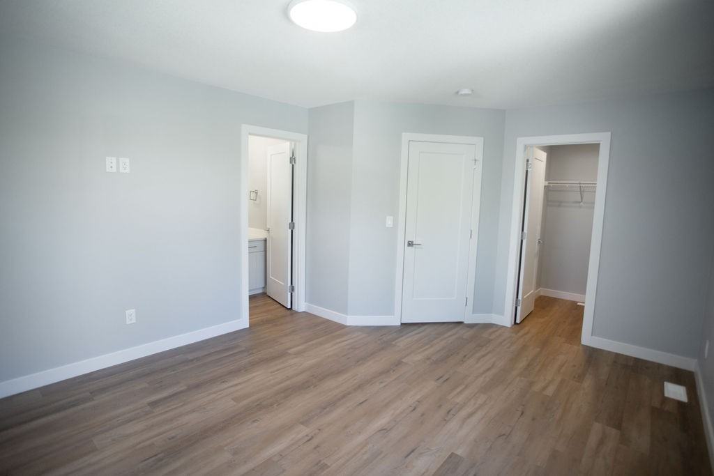 11313 102 Street - Photo 5 of 11