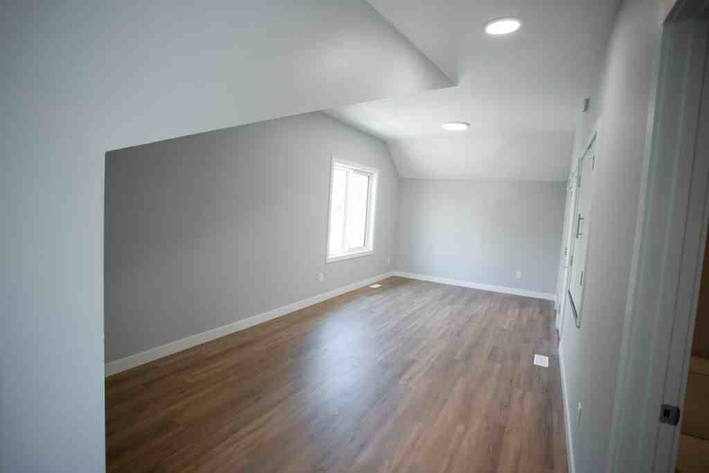 11313 102 Street - Photo 7 of 11