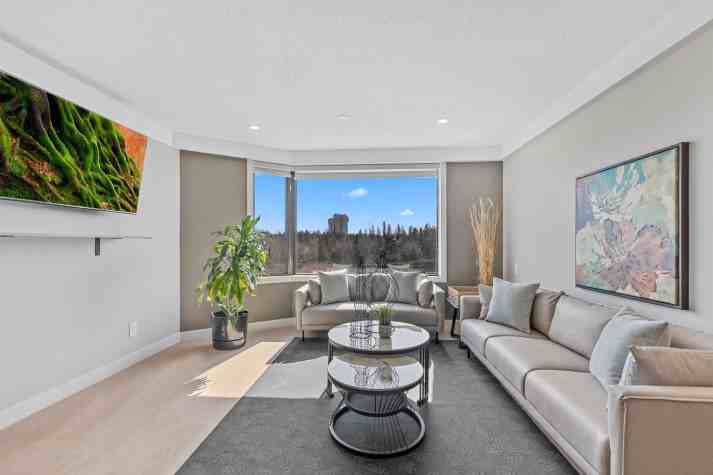 4311 49 Ave - Photo 3 of 15
