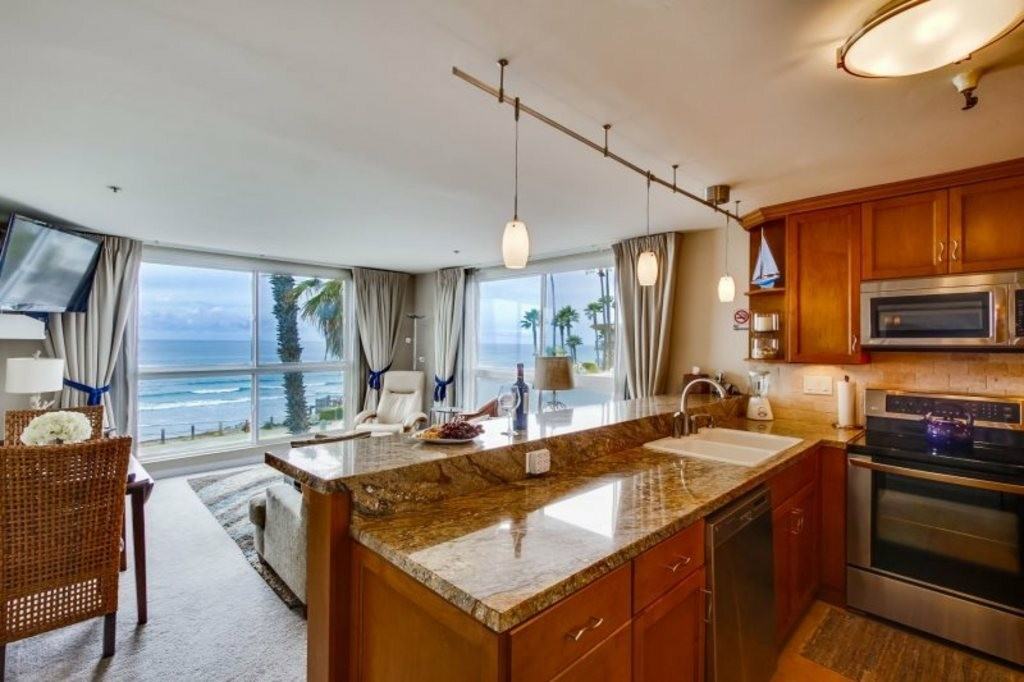 4667 Ocean Blvd #301