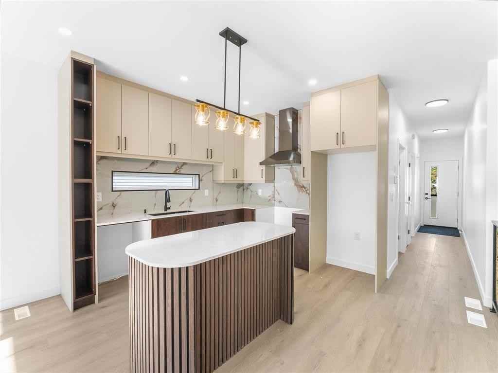 115 Blenheim Ave - Photo 4 of 31