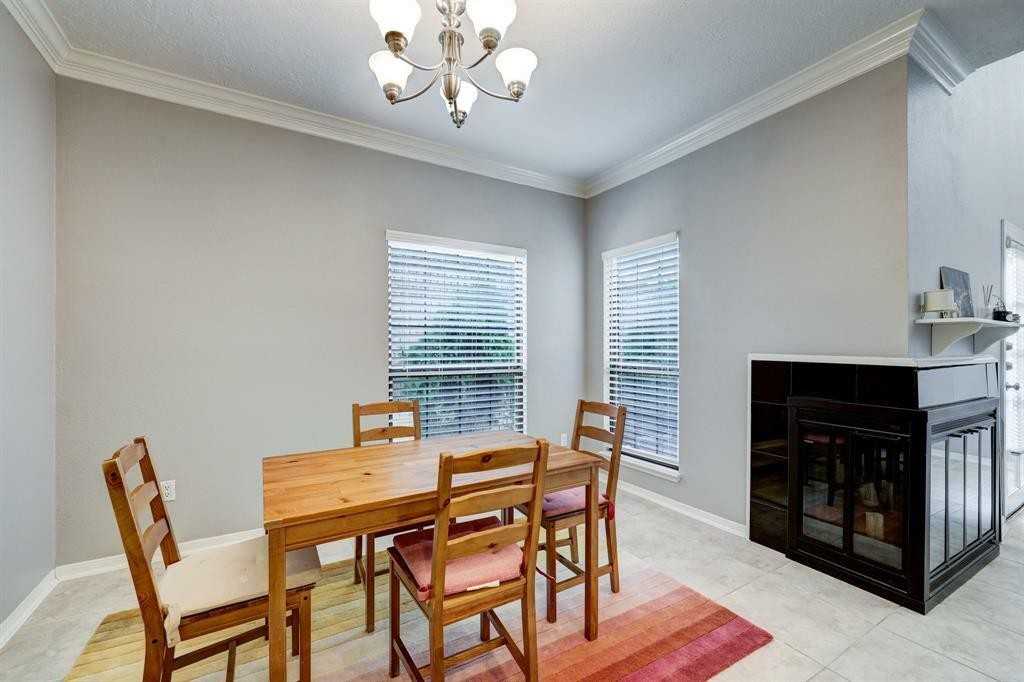 Kirby Dr #40 - Photo 6 of 17