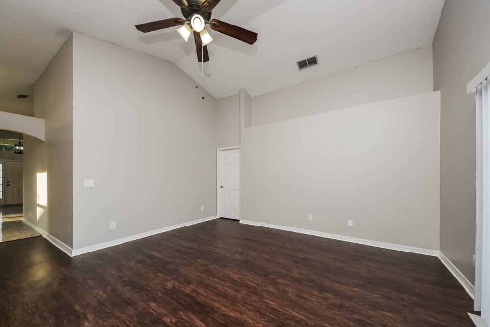 2143 Mallard Creek Cir - Photo 4 of 16
