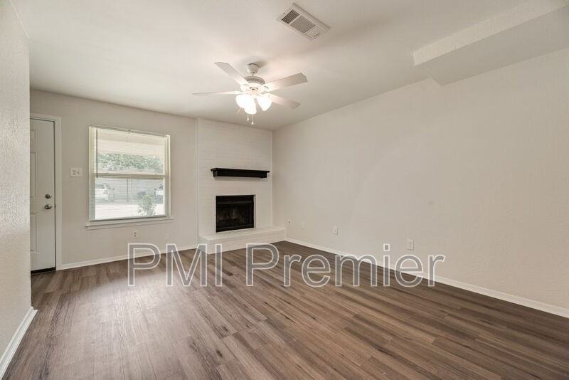 105 Wildwood Ct - Photo 5 of 20