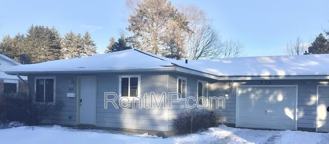 913 Mulberry Ln - Photo 1 of 1
