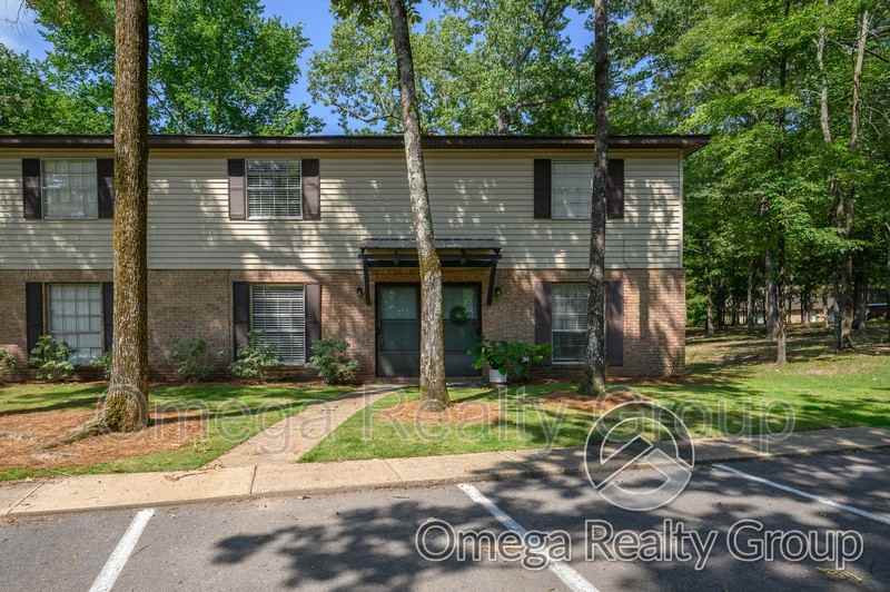 11 Indianwood Dr - Photo 2 of 31