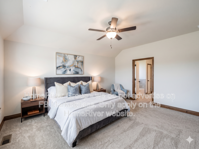 1354 N Taylor Way - Photo 4 of 17