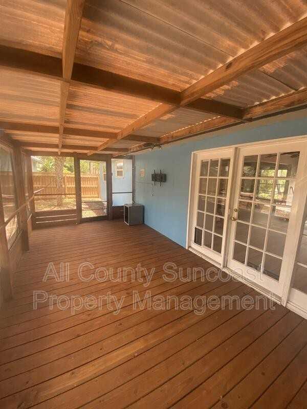 5613 23rd Ave S - Photo 3 of 14