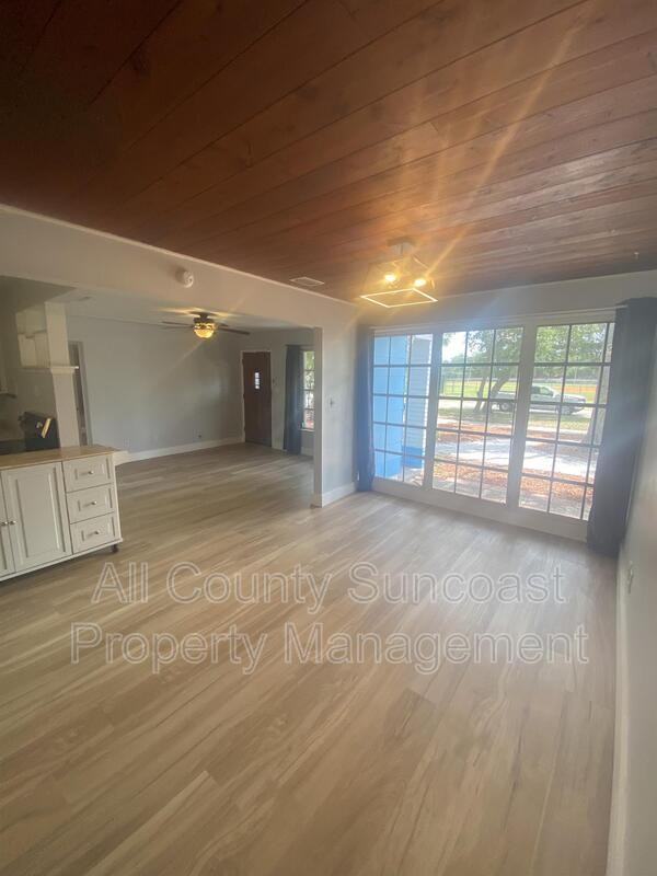 5613 23rd Ave S - Photo 5 of 14