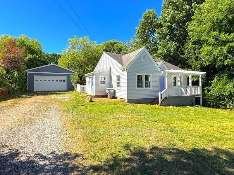 607 Gaston Avenue Ext - Photo 2 of 19