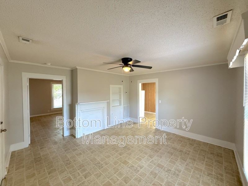 216 Lineberger St - Photo 3 of 10