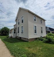 featured image of 423 Draper St