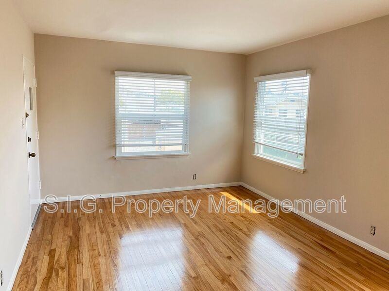 228 E Maple St #D - Photo 7 of 14