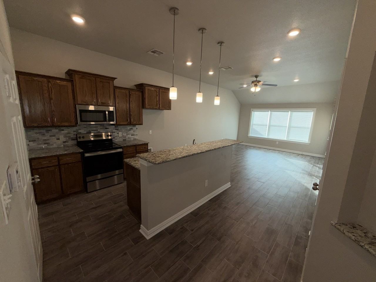 3309 Addison Way - Photo 3 of 14
