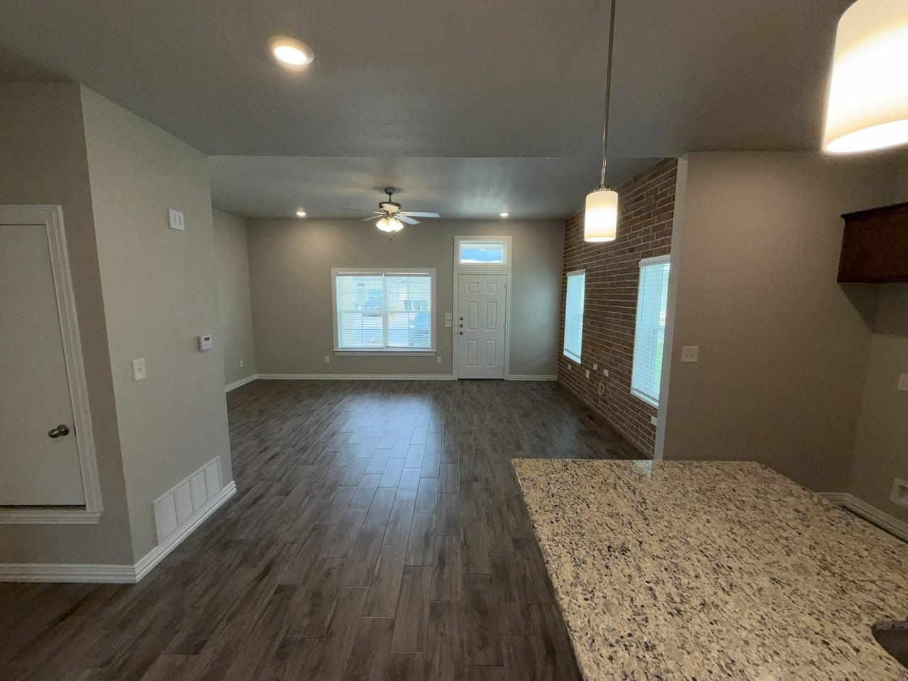 3415 Fenway Circle - Photo 4 of 12