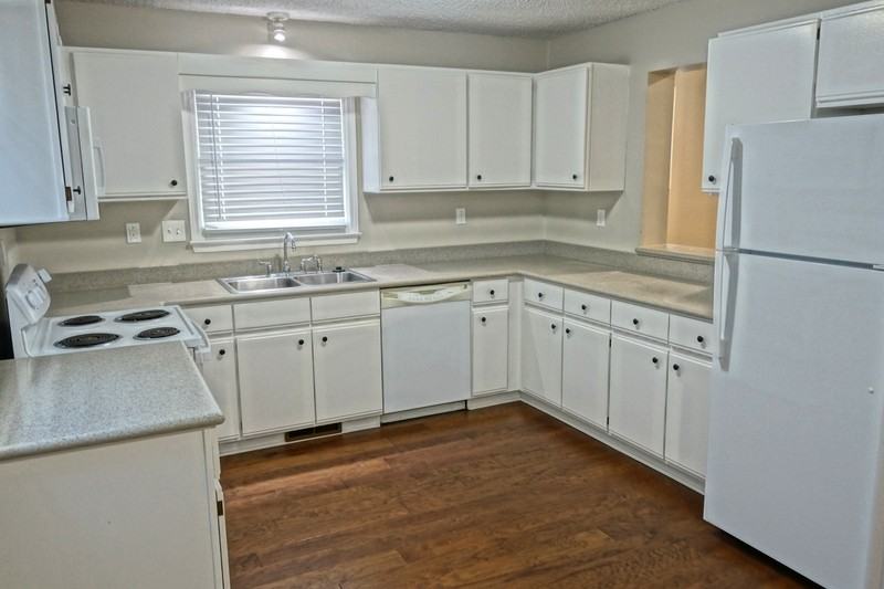 1705 Toll Gate Rd Se #A - Photo 5 of 31