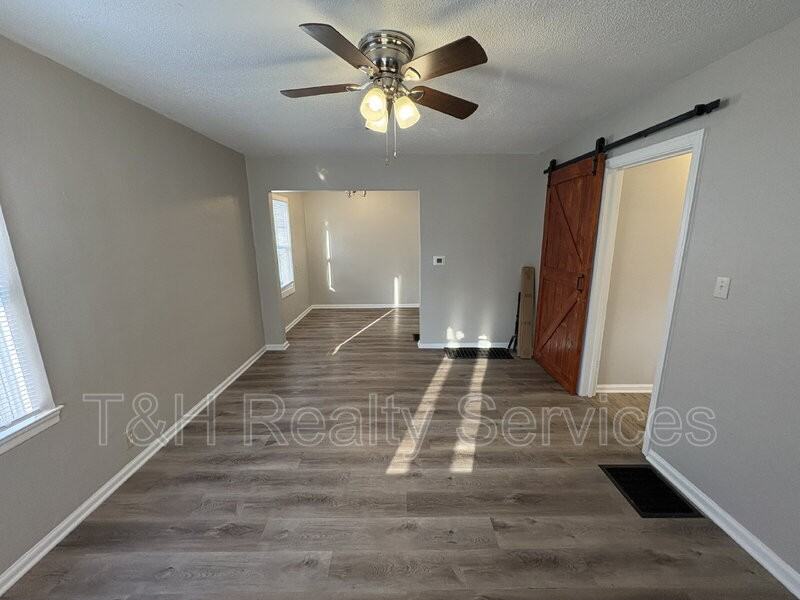 3363 Nicholas Ave - Photo 5 of 19
