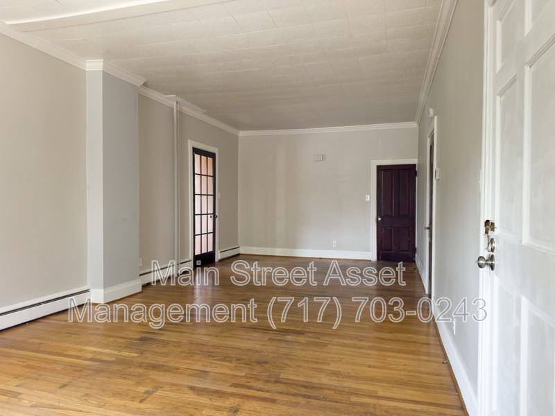 139 S 29th St #1 - Photo 6 of 28
