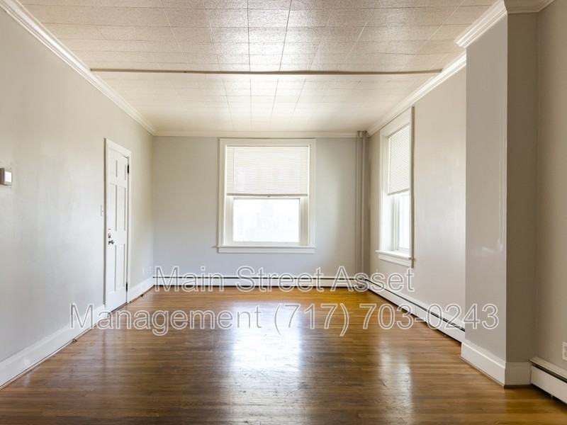 139 S 29th St #1 - Photo 7 of 28
