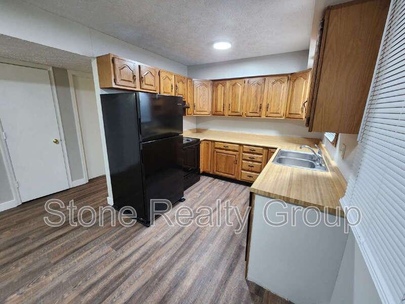 4435 S Sioux St #4 - Photo 3 of 9