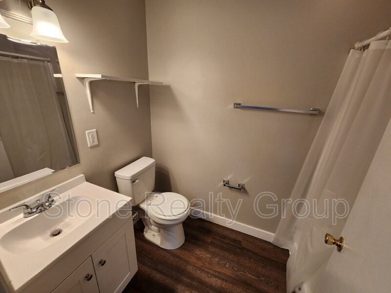 4435 S Sioux St #4 - Photo 7 of 9