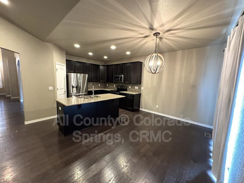 17888 White Marble Dr - Photo 7 of 31