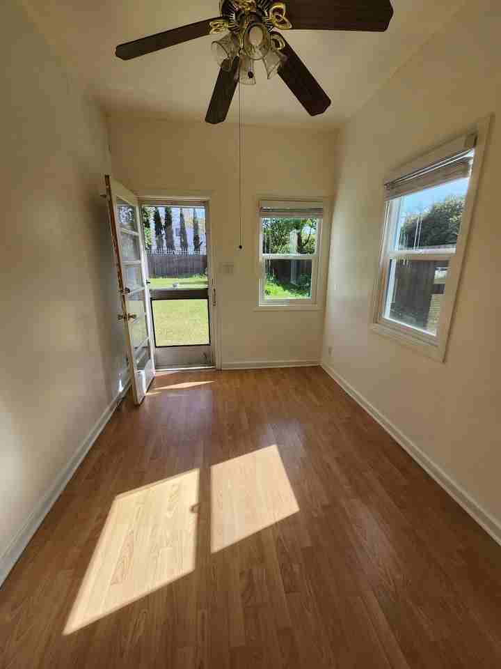1737 5th Street - Photo 3 of 11