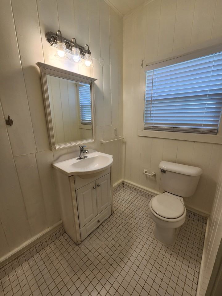 1737 5th Street - Photo 6 of 11